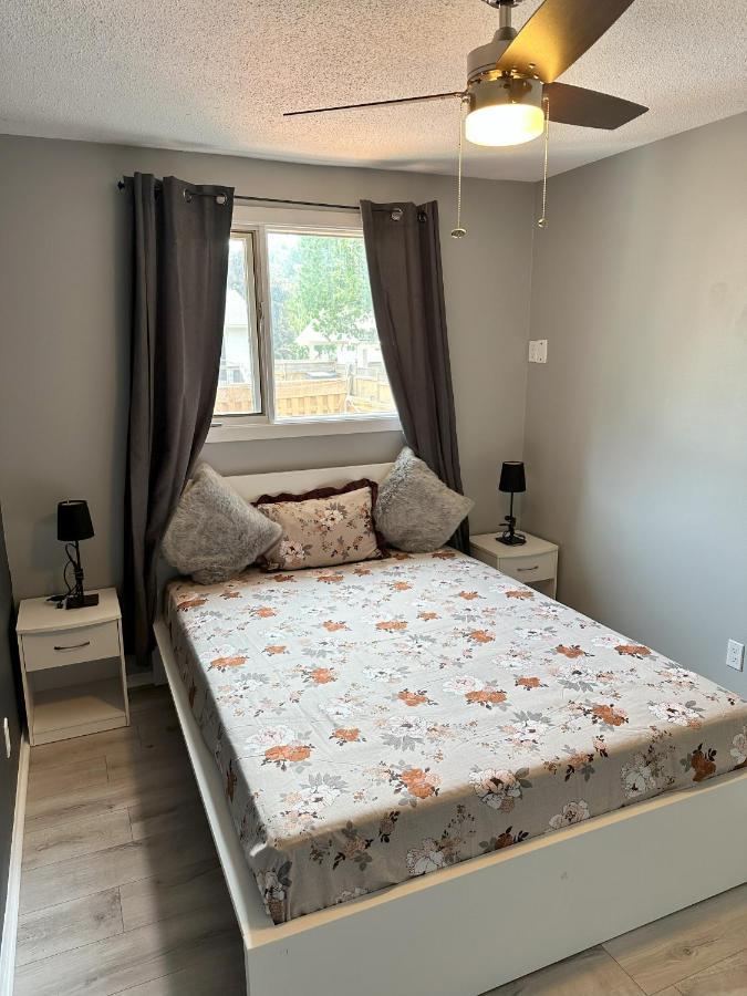 Castlerooms Homestay Отава Екстериор снимка