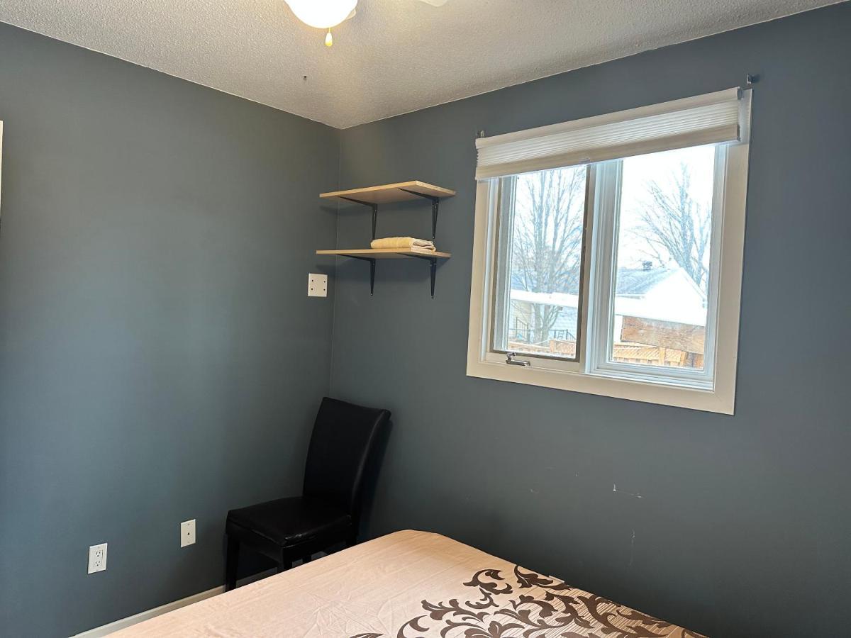 Castlerooms Homestay Отава Екстериор снимка